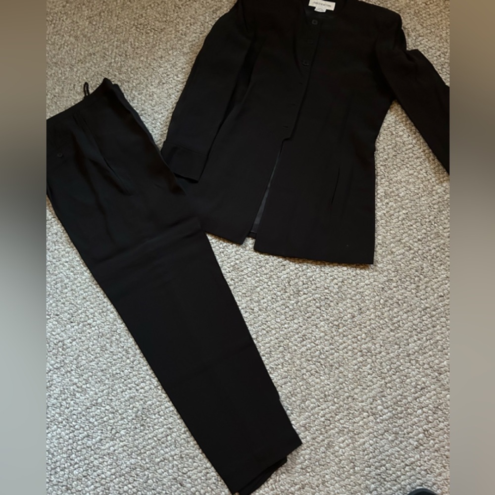 Elegant Jones New York Woman’s  Brown Suit Size 12